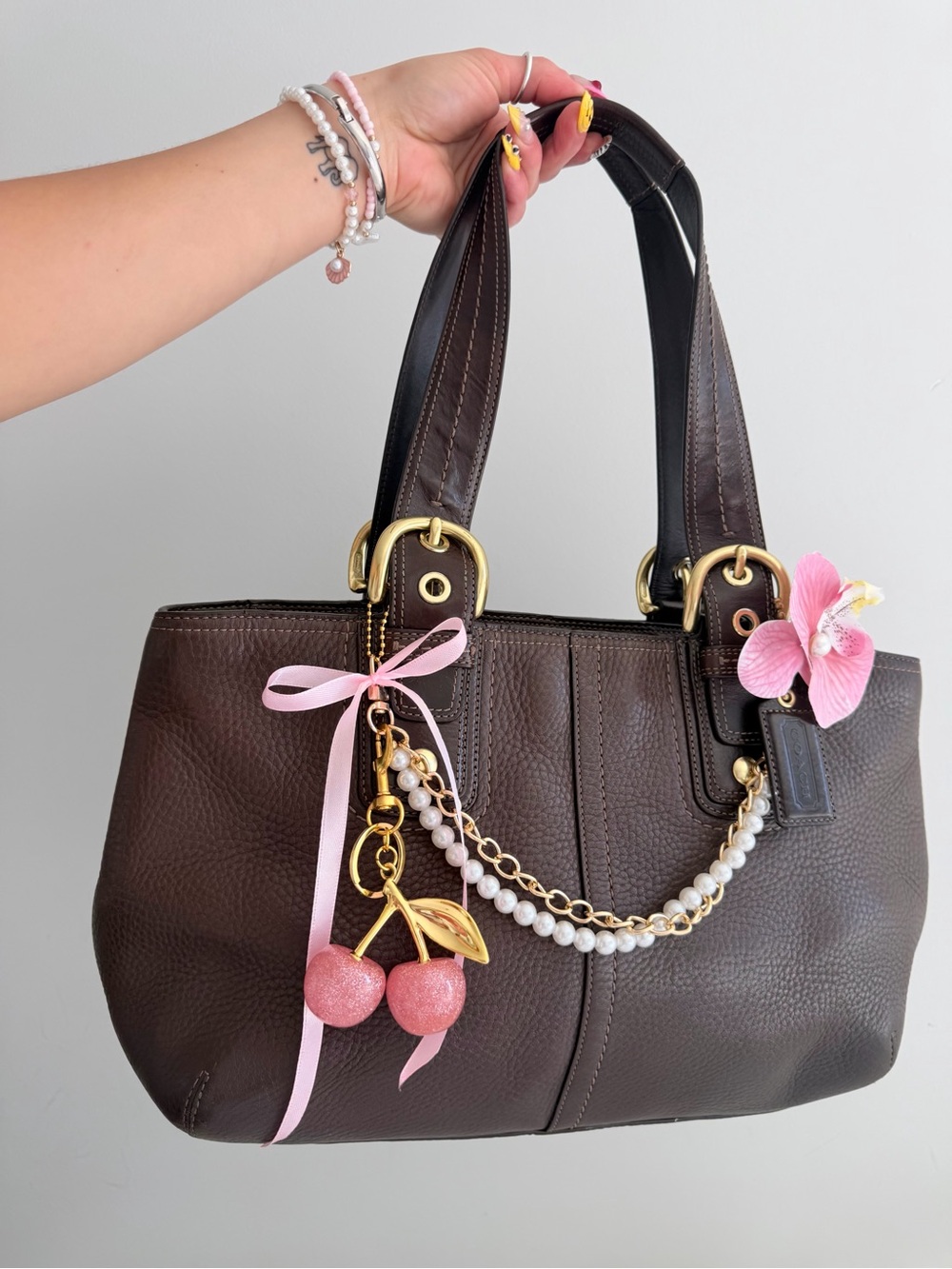 vintage Brown Coach Leather Soho Tote Bag w/gold hardware - Picture 7 of 10
